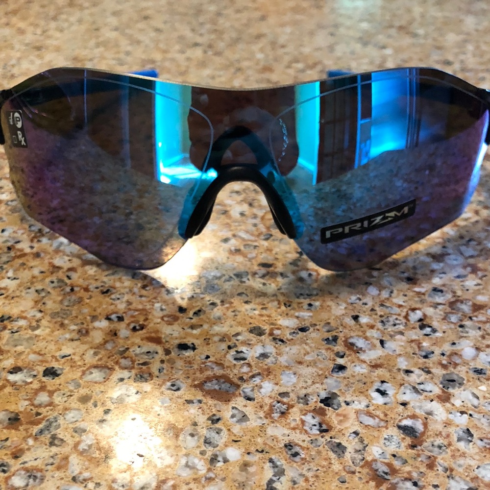 LAST ONE!! NEW, AUTHENTIC OAKLEY Evzero™ Path(A) - Picture 2 of 9